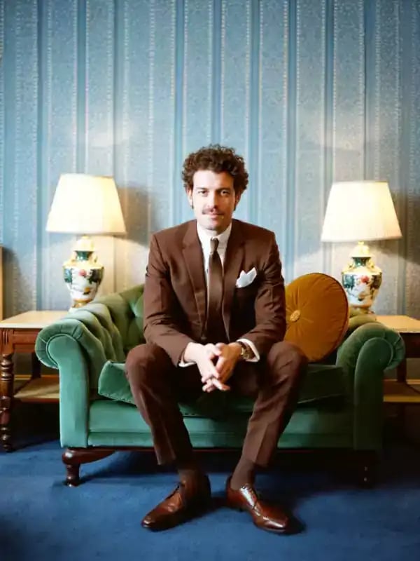 Loading the media file...