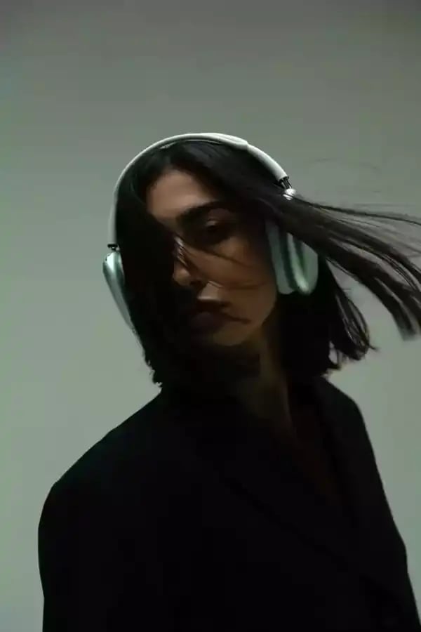 Loading the media file...