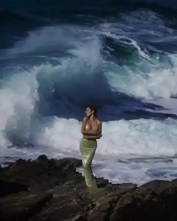 Loading the media file...