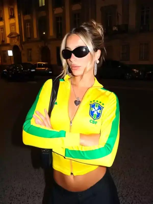 Loading the media file...