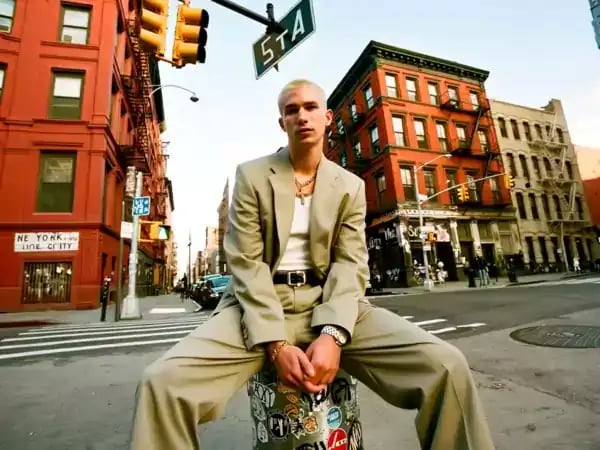 Loading the media file...