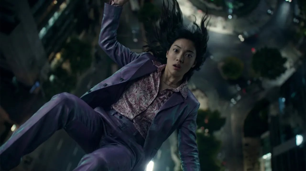 Loading the media file...